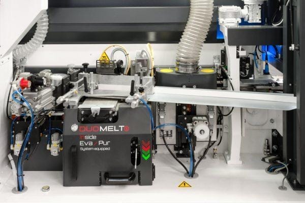 Duo Melt feature on the Model Dynamic 9 C-Motion Automatic Edgebander