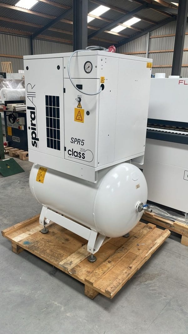 USED SPIRAL AIR COMPRESSOR MODEL SPR 5 - Image 2